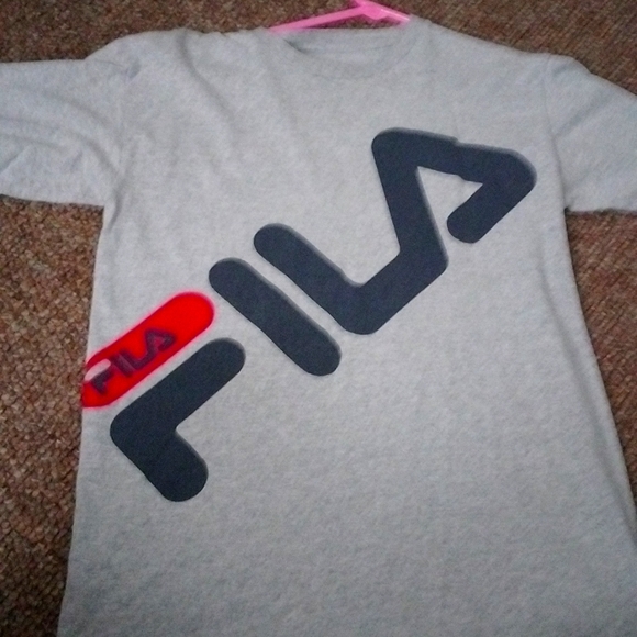 Grey FILA Shirt - Picture 1 of 2